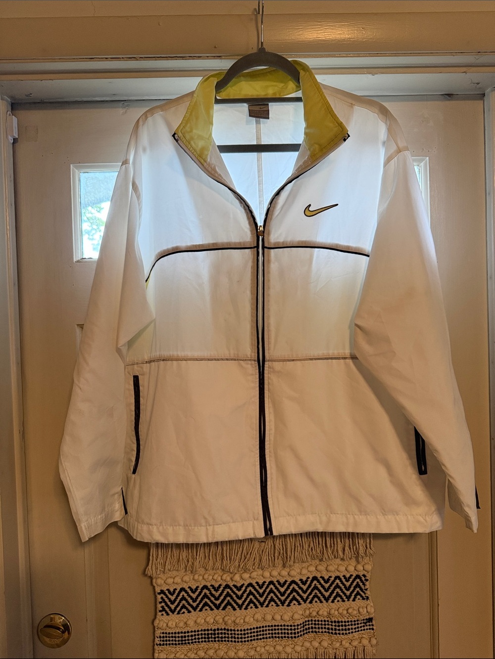 Vintage y2K Nike White Windbreaker Jacket
